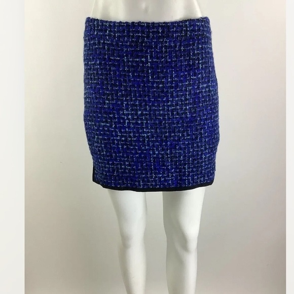 J Crew Sz 2 Tweed Mini Pencil Skirt Blue Acrylic Wool Business Casual Style - Picture 1 of 6